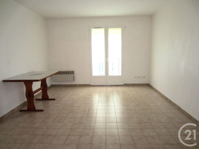 Appartement Studio à louer - 1 pièce - 31.7 m2 - ETRECHY - 91 - ILE-DE-FRANCE - Century 21 Actua Conseils