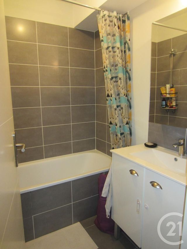 Appartement F3 à louer - 3 pièces - 52.35 m2 - ETRECHY - 91 - ILE-DE-FRANCE - Century 21 Actua Conseils