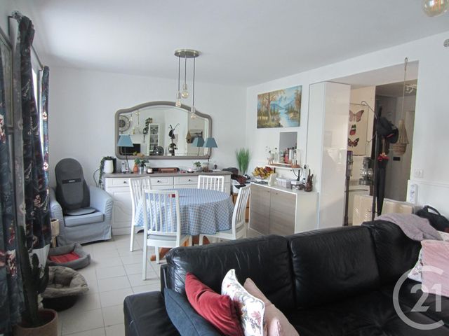 Maison à louer AUVERS ST GEORGES