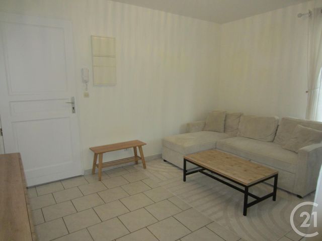 Appartement F2 à louer - 2 pièces - 32.6 m2 - ETRECHY - 91 - ILE-DE-FRANCE - Century 21 Actua Conseils