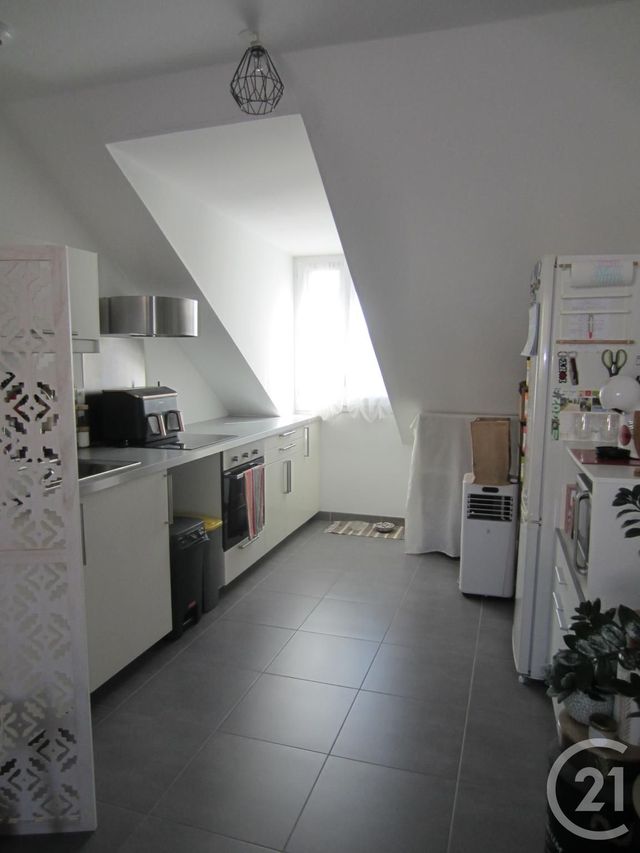Appartement F2 à louer - 2 pièces - 42.21 m2 - ETRECHY - 91 - ILE-DE-FRANCE - Century 21 Actua Conseils