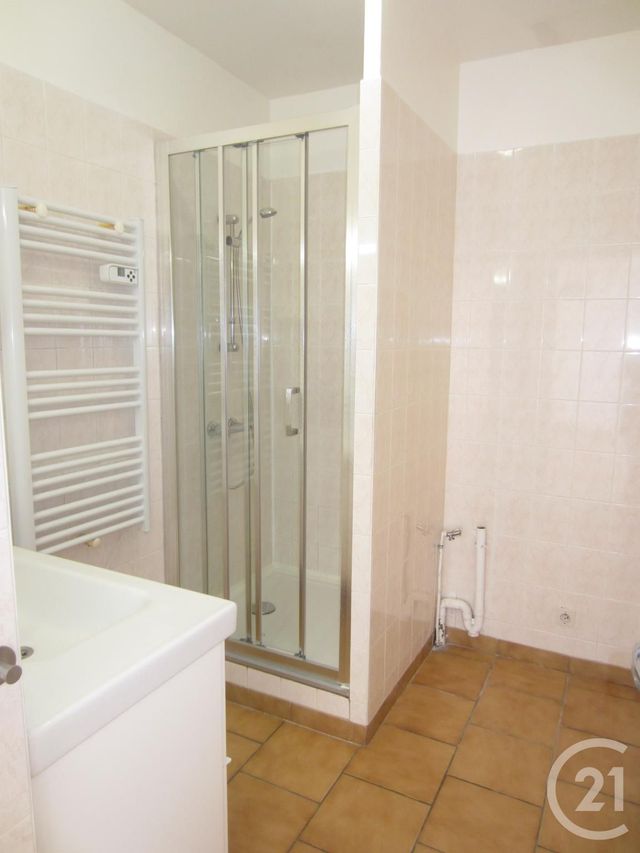 Appartement F2 à louer - 2 pièces - 45.86 m2 - ETRECHY - 91 - ILE-DE-FRANCE - Century 21 Actua Conseils