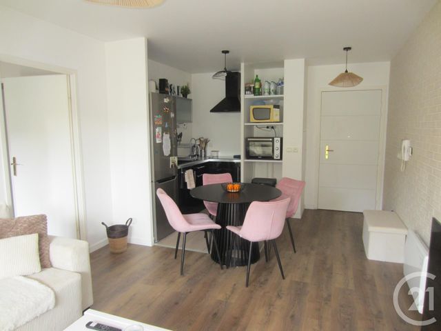 Appartement F2 à louer - 2 pièces - 37.86 m2 - ETRECHY - 91 - ILE-DE-FRANCE - Century 21 Actua Conseils