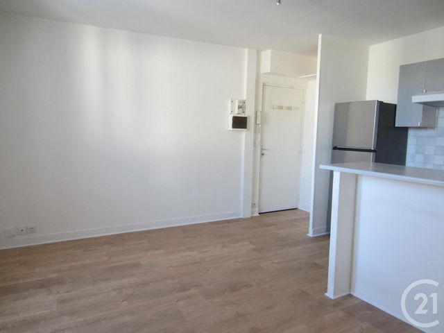 Appartement F2 à louer - 2 pièces - 31.0 m2 - ETRECHY - 91 - ILE-DE-FRANCE - Century 21 Actua Conseils