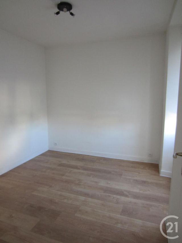 Appartement F2 à louer - 2 pièces - 31.0 m2 - ETRECHY - 91 - ILE-DE-FRANCE - Century 21 Actua Conseils