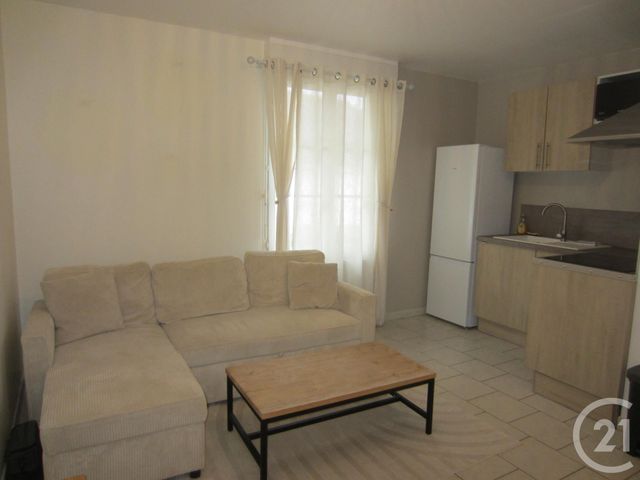 Appartement F2 à louer ETRECHY