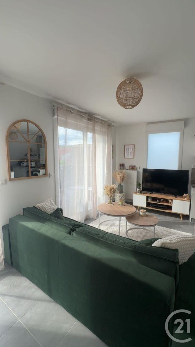 Appartement F2 à louer ETRECHY