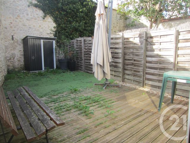 Appartement F2 à louer - 2 pièces - 50.25 m2 - CHAMARANDE - 91 - ILE-DE-FRANCE - Century 21 Actua Conseils